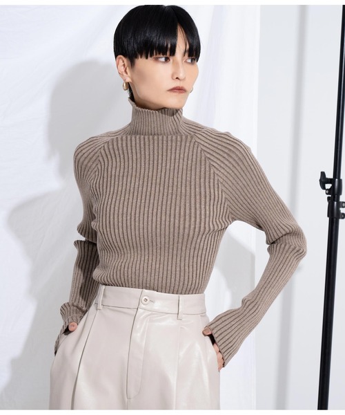 Settimissimo（セッティミッシモ）の「プレーティングリブボトルネックニット（ニット/セーター・レディース・アイボリー/レンガ/グレイッシュベージュ・FREE）」の17枚目の写真