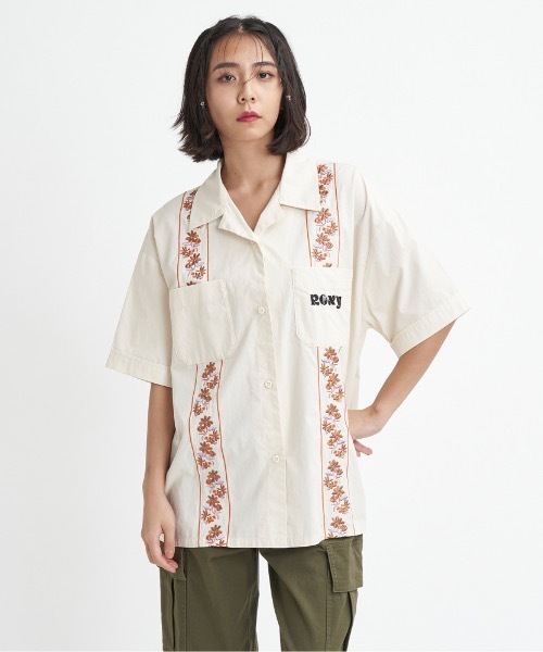 ROXY(ロキシー)の「WALKING ON AIR/ロキシーマルチ柄ゆったりシルエットキューバシャツ(シャツ/ブラウス・レディース・パープル/マルチ/ナチュラル・MEDIUM/LARGE/SMALL)」の4枚目の写真