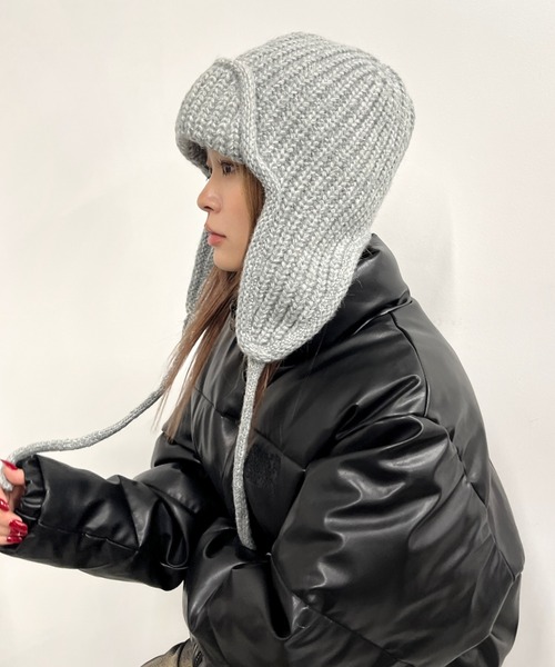 WHO'S WHO gallery（フーズフーギャラリー）の「イヤーフラップワッチ（ニットキャップ/ビーニー・レディース・グレー/オフホワイト/サックスブルー/マスタード/ブラック・FREE）」の4枚目の写真