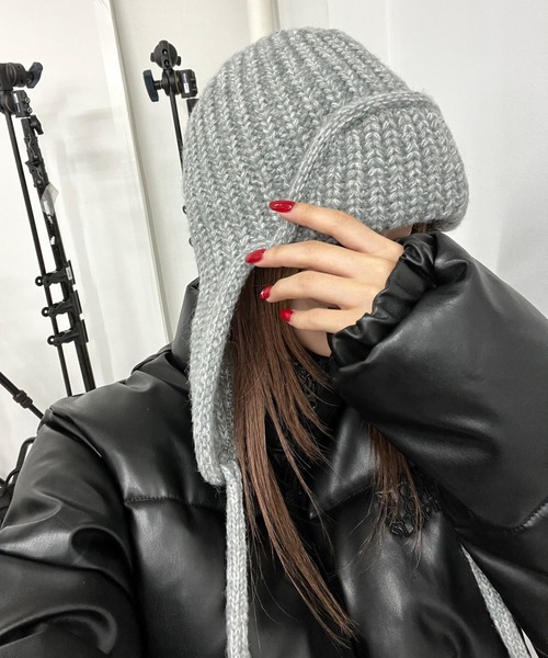 WHO'S WHO gallery（フーズフーギャラリー）の「イヤーフラップワッチ（ニットキャップ/ビーニー・レディース・グレー/オフホワイト/サックスブルー/マスタード/ブラック・FREE）」の13枚目の写真