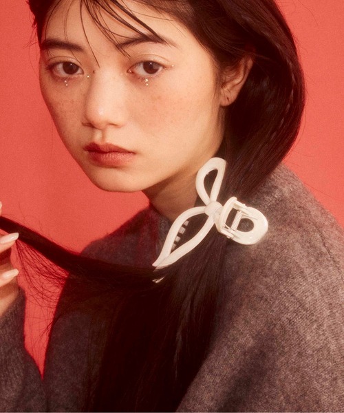 Casselini(キャセリーニ)の「Casselini(キャセリーニ)リボンへアバンス(バレッタ/ヘアクリップ・レディース・ホワイト/ブラック/ブラウン/クリア・FREE)」の1枚目の写真