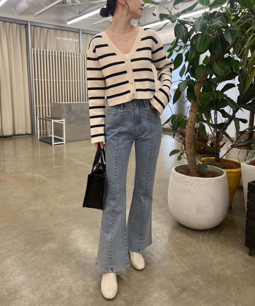 one after another NICE CLAUP(ワンアフターアナザーナイスクラップ)の「ハートボタンベルスリーブカーディガン(カーディガン/ボレロ・レディース・ホワイト×ブラック/ブラック/サックスブルー/ピンク/オフホワイト/杢グレー・FREE)」の9枚目の写真