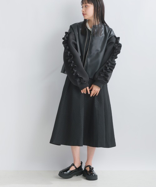 PICCIN（ピッチン）の「【WEB限定】フェイクレザー×ダンボールニット フリルスリーブ ブルゾン（ブルゾン・レディース・ブラック/アイボリー・M）」の6枚目の写真