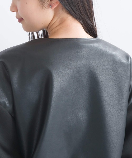 PICCIN（ピッチン）の「【WEB限定】フェイクレザー×ダンボールニット フリルスリーブ ブルゾン（ブルゾン・レディース・ブラック/アイボリー・M）」の8枚目の写真