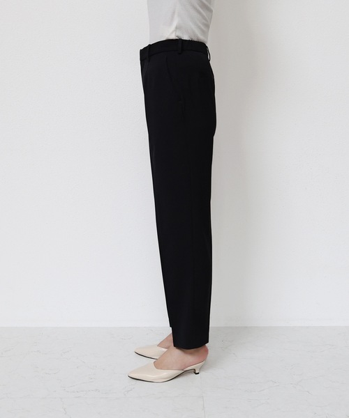 evernavy（エバーネイビー）の「スリムテーパードパンツ（スーツパンツ・レディース・ダークネイビー・S/M/L/XL）」の5枚目の写真