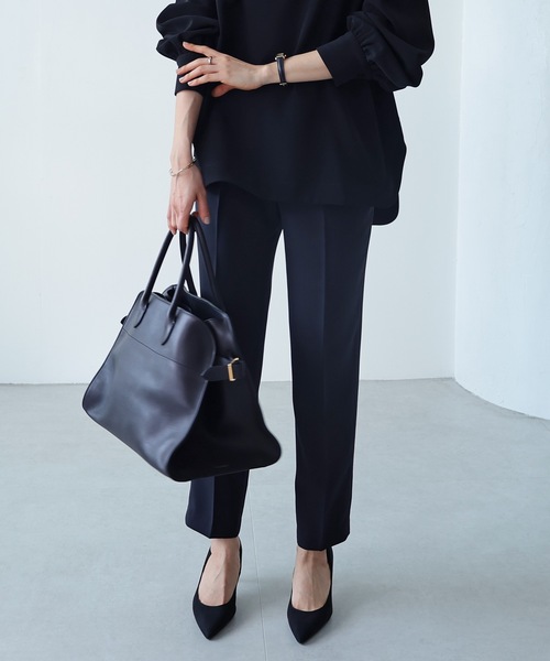 evernavy（エバーネイビー）の「スリムテーパードパンツ（スーツパンツ・レディース・ダークネイビー・S/M/L/XL）」の13枚目の写真