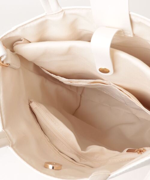 KOBE LETTUCE（コウベレタス）の「A4サイズ収納可 ショルダー付き2Way メニーポケットトートバッグ（トートバッグ・レディース・ブラック/アイボリー/グレイッシュベージュ・FREE）」の6枚目の写真