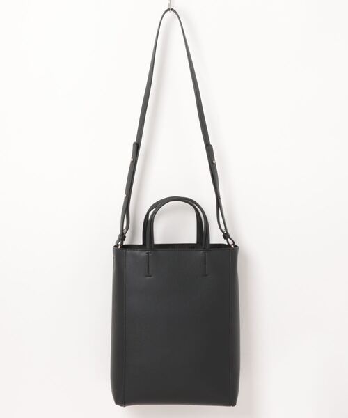 KOBE LETTUCE（コウベレタス）の「A4サイズ収納可 ショルダー付き2Way メニーポケットトートバッグ（トートバッグ・レディース・ブラック/アイボリー/グレイッシュベージュ・FREE）」の11枚目の写真