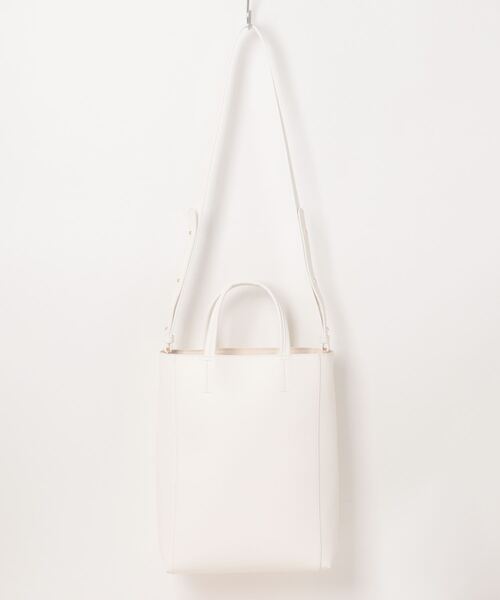 KOBE LETTUCE（コウベレタス）の「A4サイズ収納可 ショルダー付き2Way メニーポケットトートバッグ（トートバッグ・レディース・ブラック/アイボリー/グレイッシュベージュ・FREE）」の12枚目の写真