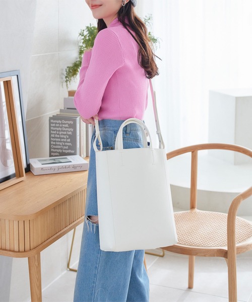 KOBE LETTUCE（コウベレタス）の「A4サイズ収納可 ショルダー付き2Way メニーポケットトートバッグ（トートバッグ・レディース・ブラック/アイボリー/グレイッシュベージュ・FREE）」の19枚目の写真