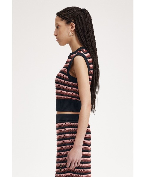 FRED PERRY(フレッドペリー)の「Amy Winehouse Open-Knit Tank(タンクトップ・レディース・ブラック・10)」の4枚目の写真