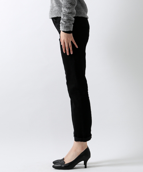 5351 POUR LES FEMMES(ゴーサンゴーイチプールファム)の「スリムストレートデニム ブラック(デニムパンツ・レディース・ブラック・0/1/2)」の6枚目の写真