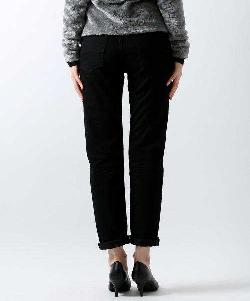 5351 POUR LES FEMMES(ゴーサンゴーイチプールファム)の「スリムストレートデニム ブラック(デニムパンツ・レディース・ブラック・0/1/2)」の7枚目の写真