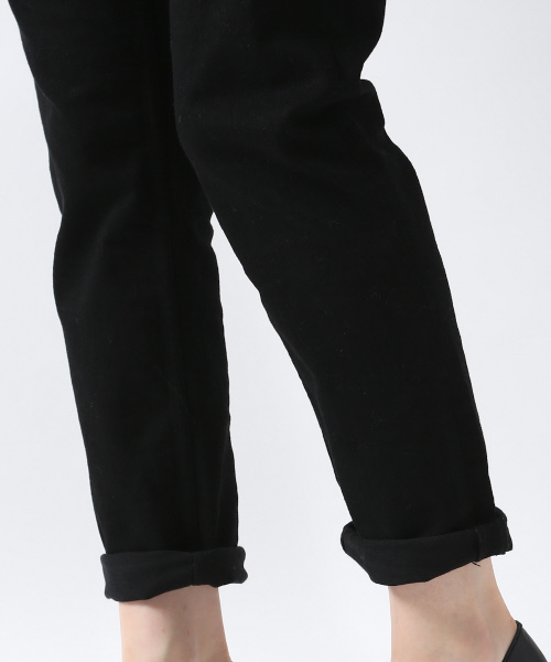 5351 POUR LES FEMMES(ゴーサンゴーイチプールファム)の「スリムストレートデニム ブラック(デニムパンツ・レディース・ブラック・0/1/2)」の3枚目の写真