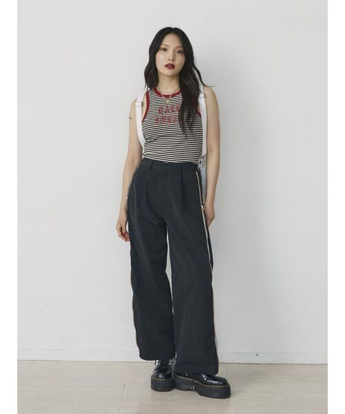 jouetie(ジュエティ)の「リンガーロゴタンクトップ(タンクトップ・レディース・オフホワイト/ブラック/ブルー/その他1・MEDIUM)」の12枚目の写真