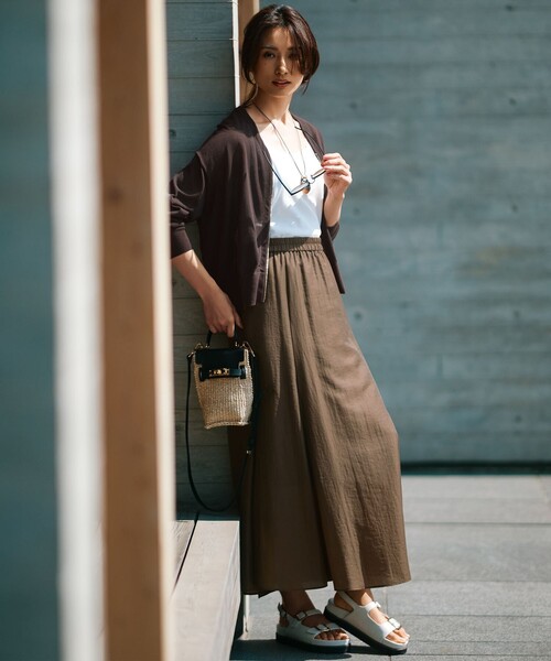 23区(ニジュウサンク)の「【洗える】ヘルシーインナー タンクトップ(Tシャツ/カットソー・レディース・ホワイト系/ブラック系/ライトグレー系・38/40)」の10枚目の写真