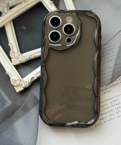 NOLITA LABORATORY（ノリータラボラトリー）の「【 NOLITA / ノリータ 】くねくね ソフトシリコン アイフォンケース アイフォンカバー iPhone 17 / 17pro / 17proMax / Air / 16 / 16pro / 16proMax / 16plus / 16e / 14 / 15 / 7 / 8 / SE2 / SE3 / 11 / 12 / 13（スマホケース/カバー・レディース・クリア/ホワイト/ブラック/クリアブラウン/シルバー/ピンク・iPhone 14/iPhone 14 Pro/iPhone 14 Pro Max/iPhone 15/iPhone 15 Pro/iPhone 15 Pro Max/iPhone 14 Plus/iPhone 15 Plus/iPhone 13/iPhone 13 Pro/iPhone 13 Pro Max/iPhone 11/iPhone 11 Pro/iPhone 12/iPhone 12 Pro/iPhone 12 Pro Max/iPhone 11 Pro Max/iPhone 7/8/SE(第2/第3世代)/iPhone 16/iPhone 16 Plus/iPhone 16 Pro/iPhone 16 Pro Max/iPhone 12 mini/iPhone 13 mini/iPhone 17/iPhone 17 Pro/iPhone 17 Pro Max/iPhone Air/iPhone 16e）」の7枚目の写真