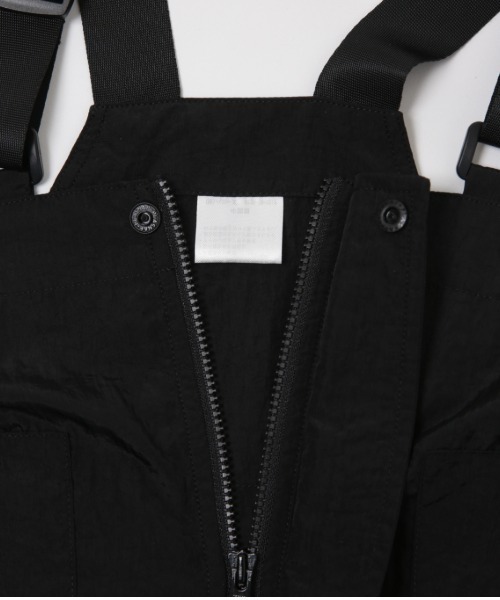 and D. petit main（アンドディープティマイン）の「ハンターベスト（ダウンベスト・キッズ・ブラック/カーキ・M(110-120cm)/L(120-130cm)）」の16枚目の写真