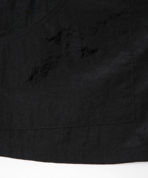 and D. petit main（アンドディープティマイン）の「ハンターベスト（ダウンベスト・キッズ・ブラック/カーキ・M(110-120cm)/L(120-130cm)）」の18枚目の写真