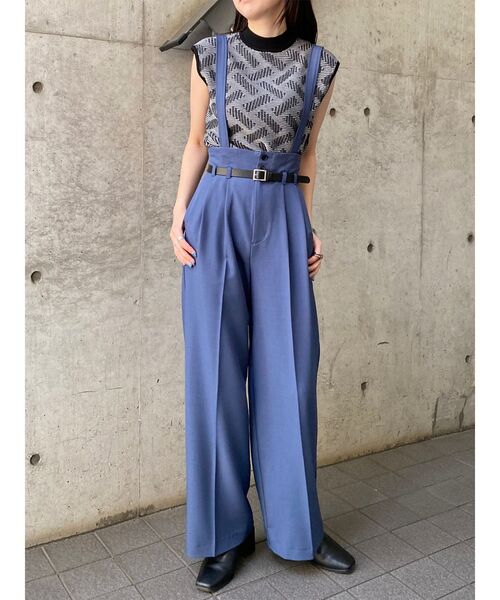 MURUA（ムルーア）の「【セット販売】ニットタンク&サスペンダーパンツセット（セットアップ・レディース・グリーン/グレー/ネイビー/ブラック・1/2）」の2枚目の写真