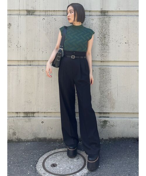 MURUA（ムルーア）の「【セット販売】ニットタンク&サスペンダーパンツセット（セットアップ・レディース・グリーン/グレー/ネイビー/ブラック・1/2）」の8枚目の写真