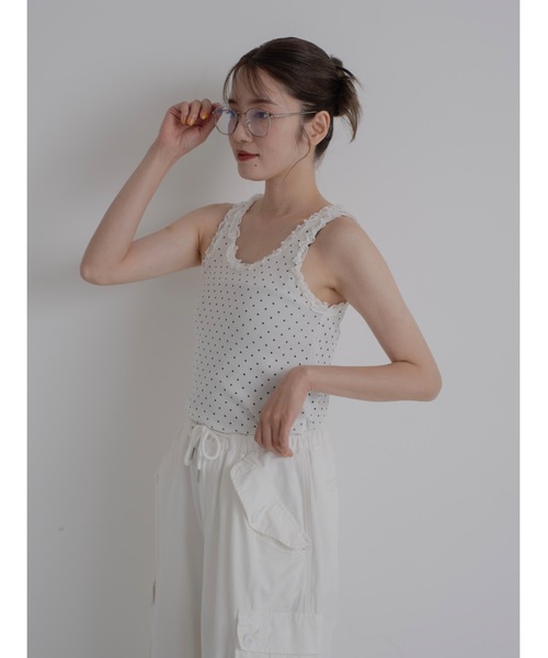 JUMELLE（ジュメロ）の「dot frill tank（タンクトップ・レディース・ホワイト/ベージュ・FREE）」の4枚目の写真