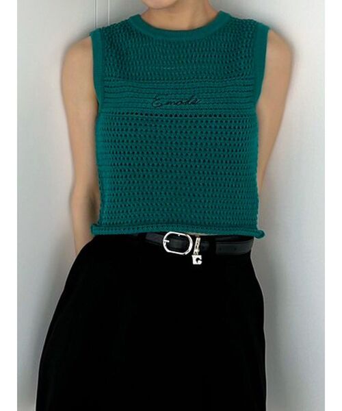 EMODA（エモダ）の「エンブロイダリーコンパクトトップ（タンクトップ・レディース・グリーン/ホワイト/ブラック・FREE）」の8枚目の写真