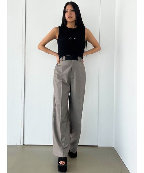 EMODA（エモダ）の「エンブロイダリーコンパクトトップ（タンクトップ・レディース・グリーン/ホワイト/ブラック・FREE）」の14枚目の写真