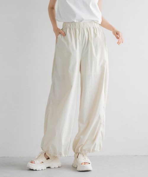 LOWRYS FARM（ローリーズファーム）の「ドロストスノーパンツ　116708（その他パンツ・レディース・オフホワイト/ネイビー/ブラック/ピンク・FREE）」の2枚目の写真