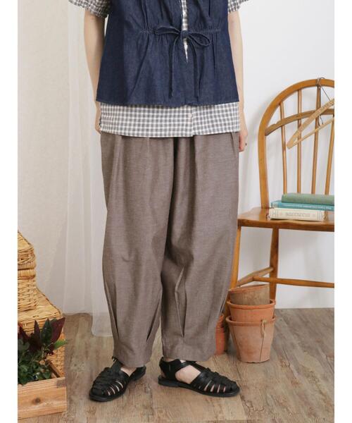 Samansa Mos2(サマンサ モスモス)の「【Sサイズ WEB限定】【接触冷感/イージーケア】タックテーパードパンツ(その他パンツ・レディース・キナリ/チャコールグレー/グリーン/モカ・S/M)」の3枚目の写真