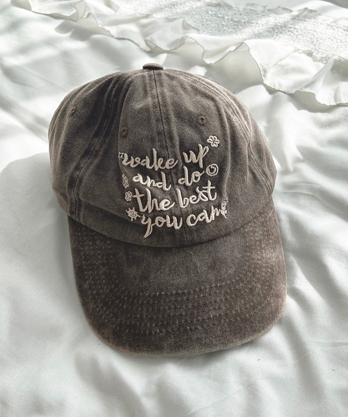 apres jour（アプレジュール）の「【apres jour×ARIAZ】フラワーロゴ刺繍キャップ（キャップ・レディース・アイボリー/チャコールグレー・FREE）」の4枚目の写真