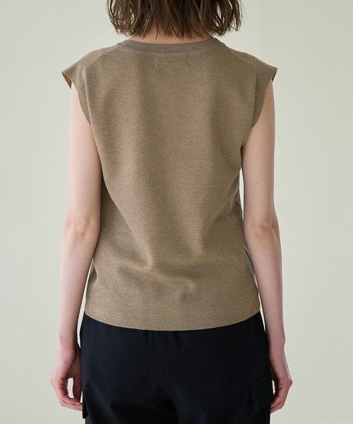 ROPE' PICNIC(ロペピクニック)の「スパークナイロンゼロスリーブニットプルオーバー(ニット/セーター・レディース・その他2/ベージュ・38)」の17枚目の写真