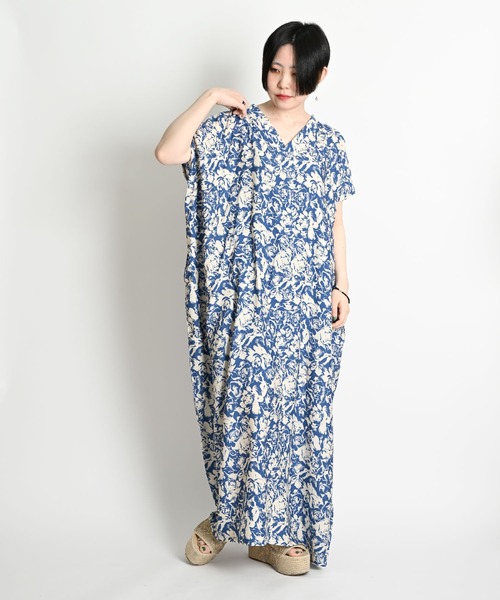 フラワー総柄 半袖 マキシワンピース（ワンピース）｜ABBEY MARKET（アビーマーケット）