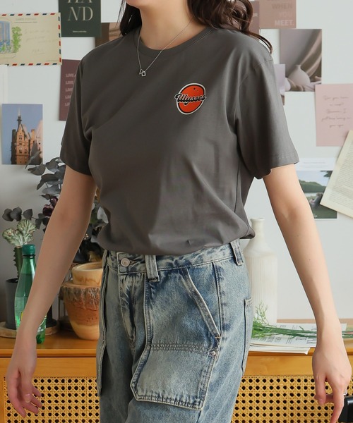 Girly Doll(ガーリードール)の「オリジナルプリントレトロTシャツ(Tシャツ/カットソー・レディース・ピンク/ベージュ/ダークグレー・F)」の4枚目の写真