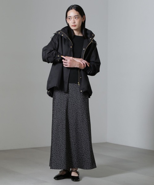 NANO universe(ナノユニバース)の「撥水加工フード取り外し2wayスタンドカラーブルゾン(ブルゾン・レディース・グリーン系その他4/ブラック/グレー系その他4・FREE)」の8枚目の写真