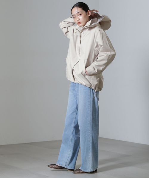 NANO universe(ナノユニバース)の「撥水加工フード取り外し2wayスタンドカラーブルゾン(ブルゾン・レディース・グリーン系その他4/ブラック/グレー系その他4・FREE)」の16枚目の写真