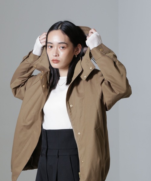 NANO universe(ナノユニバース)の「撥水加工フード取り外し2wayスタンドカラーブルゾン(ブルゾン・レディース・グリーン系その他4/ブラック/グレー系その他4・FREE)」の21枚目の写真