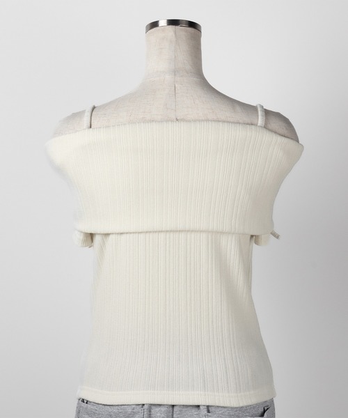 me+em select(ミームセレクト)の「【 2color 】ダブルリボンオフショルダーリブトップス / double ribbon off-shoulder rib tops(Tシャツ/カットソー・レディース・アイボリー/ブラック・FREE)」の15枚目の写真