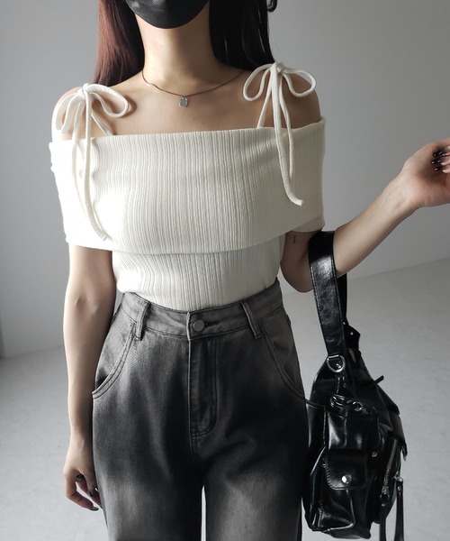me+em select(ミームセレクト)の「【 2color 】ダブルリボンオフショルダーリブトップス / double ribbon off-shoulder rib tops(Tシャツ/カットソー・レディース・アイボリー/ブラック・FREE)」の20枚目の写真