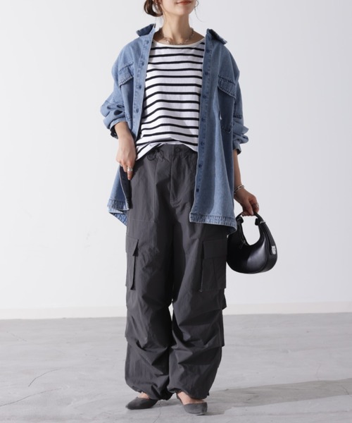 HUG.U(ハグユー)の「ナイロンパラシュートパンツ(カーゴパンツ・レディース・グレー/ブラック/カーキ・M/L)」の17枚目の写真