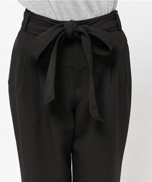 BLONDY ReLISH（ブロンディリリッシュ）の「リボン付きタックパンツ（チノパンツ・レディース・ベージュ/ブラック・MEDIUM/SMALL）」の6枚目の写真