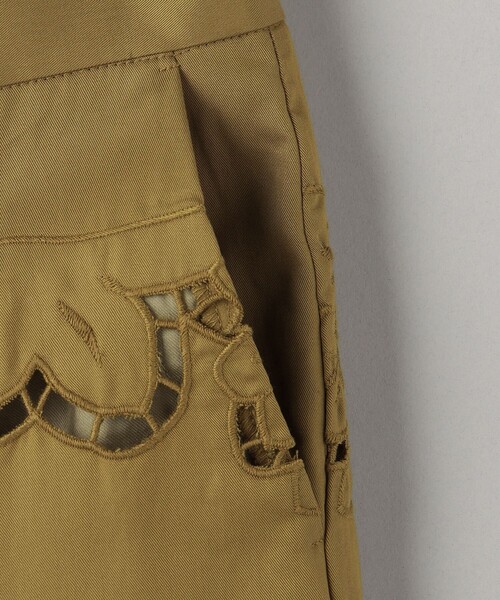 BEAUTY&YOUTH UNITED ARROWS(ビューティーアンドユースユナイテッドアローズ)の「セルロース エンブロイダリー パンツ(その他パンツ・レディース・ブラック/オリーブ・S/M)」の15枚目の写真