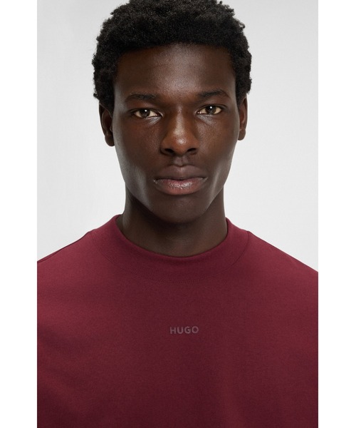 HUGO(ヒューゴ)の「ロゴプリント リラックスフィット コットンジャージー Tシャツ(Tシャツ/カットソー・メンズ・ブラック/グレー/エンジ・XXL/S/M/L/XL/XS)」の10枚目の写真