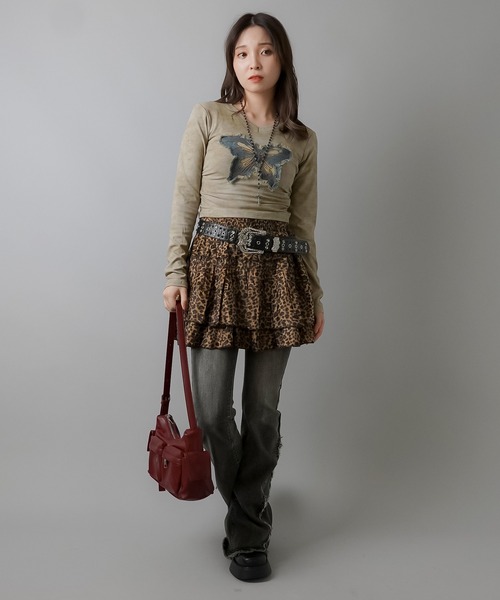 SPINNS（スピンズ）の「バタフライバックル 合皮ベルト（ベルト・レディース・ブラック/ピンク・ONESIZE）」の10枚目の写真