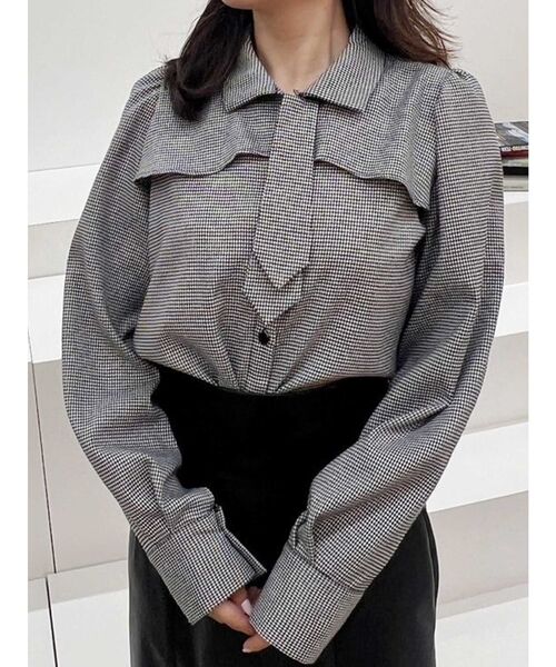 MERCURYDUO(マーキュリーデュオ)の「ネクタイセットフラップブラウス(シャツ/ブラウス・レディース・ブルー/その他1/オフホワイト・FREE)」の3枚目の写真
