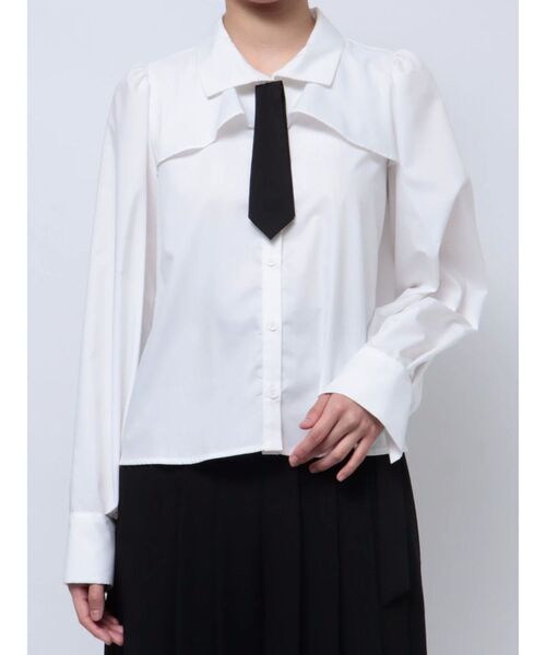 MERCURYDUO(マーキュリーデュオ)の「ネクタイセットフラップブラウス(シャツ/ブラウス・レディース・ブルー/その他1/オフホワイト・FREE)」の2枚目の写真