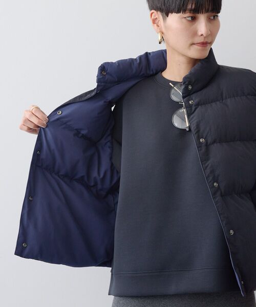 AMERICAN HOLIC（アメリカンホリック）の「軽ポカリバーシブルスタンドカラーベスト（ダウンベスト・レディース・ブラック/グリーン・M/L）」の5枚目の写真