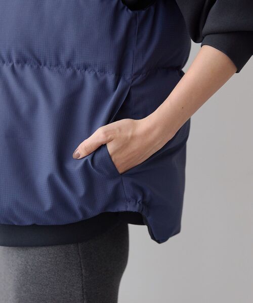 AMERICAN HOLIC（アメリカンホリック）の「軽ポカリバーシブルスタンドカラーベスト（ダウンベスト・レディース・ブラック/グリーン・M/L）」の11枚目の写真