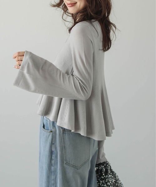 AMELY(エミリー)の「シアーフレアニット(ニット/セーター・レディース・モカ/グレー/ブルー/ホワイト/ブラック/イエロー/ピンク・M/L)」の3枚目の写真