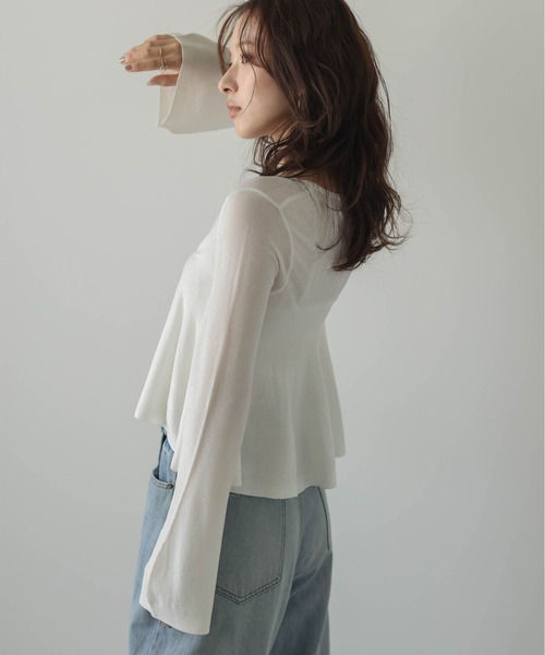 AMELY(エミリー)の「シアーフレアニット(ニット/セーター・レディース・モカ/グレー/ブルー/ホワイト/ブラック/イエロー/ピンク・M/L)」の10枚目の写真